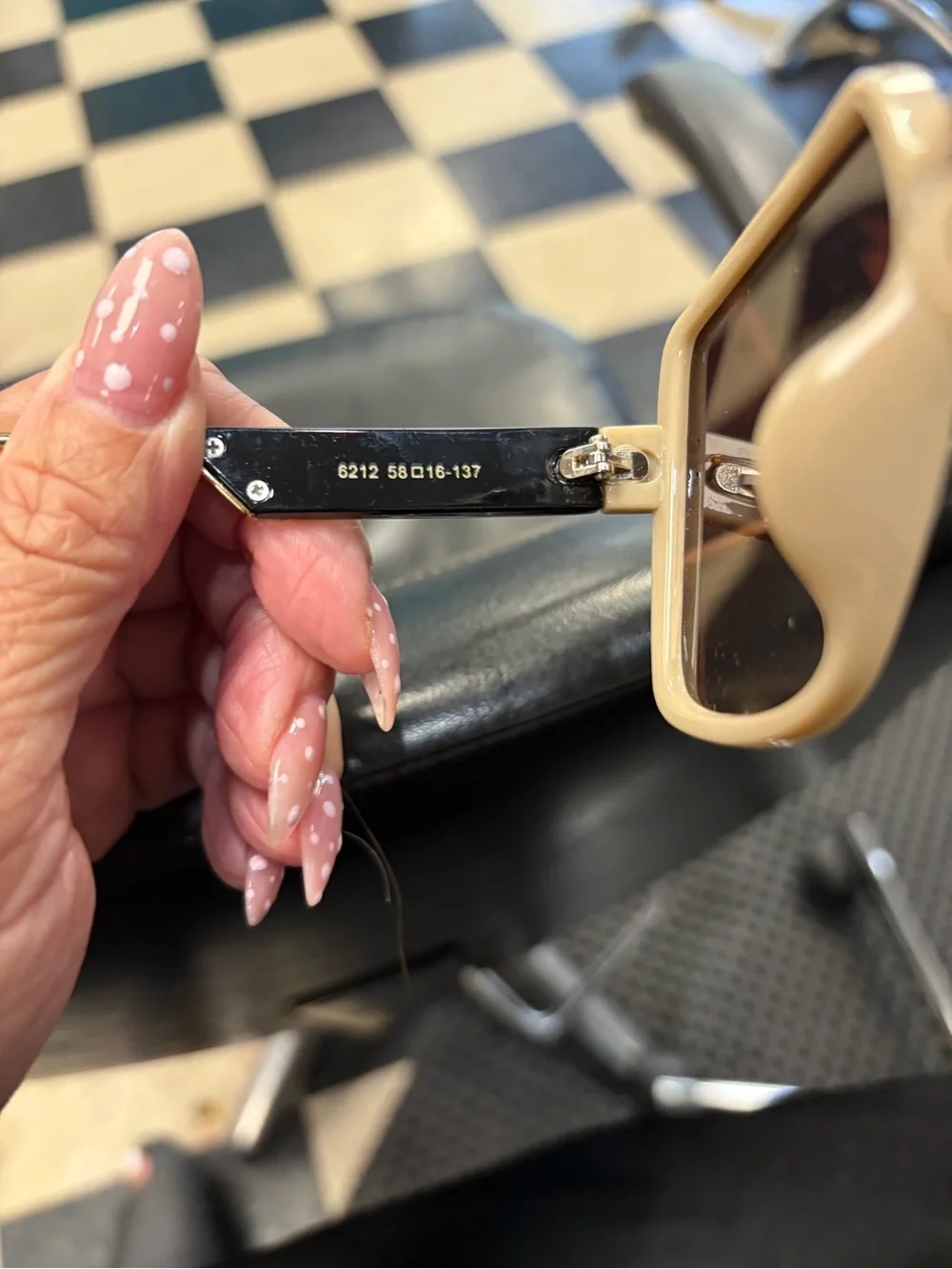 Source Unknown Beige Frame Brown Lens Oversized Square Sunglasses